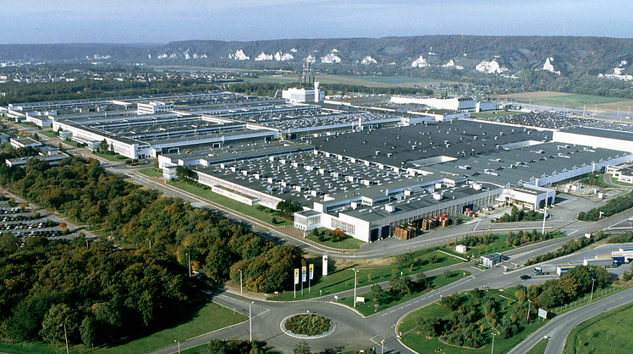 Француз завод. Завод Renault во Франции. Штаб квартира Рено во Франции. Завод Рено в Булонь-Бийанкур. Завод Рено во Франции 2022.